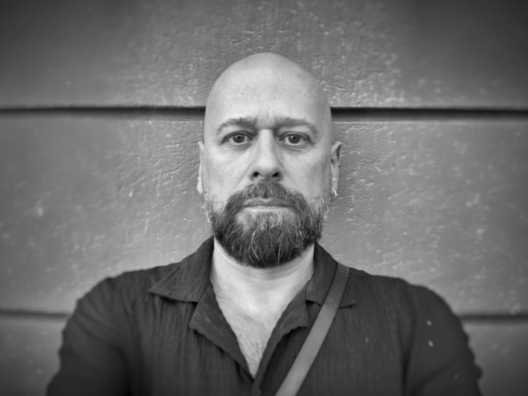 Terre che non sono la mia